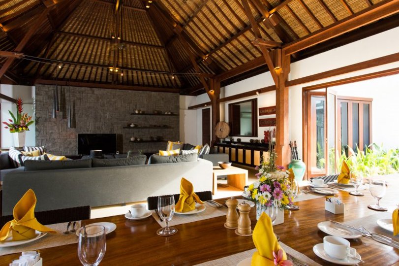 Eine luxuriöse Oase nur wenige Schritte vom Ufer entfernt – Bali Villa 1008