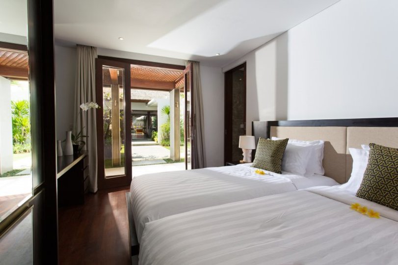 Eine luxuriöse Oase nur wenige Schritte vom Ufer entfernt – Bali Villa 1008