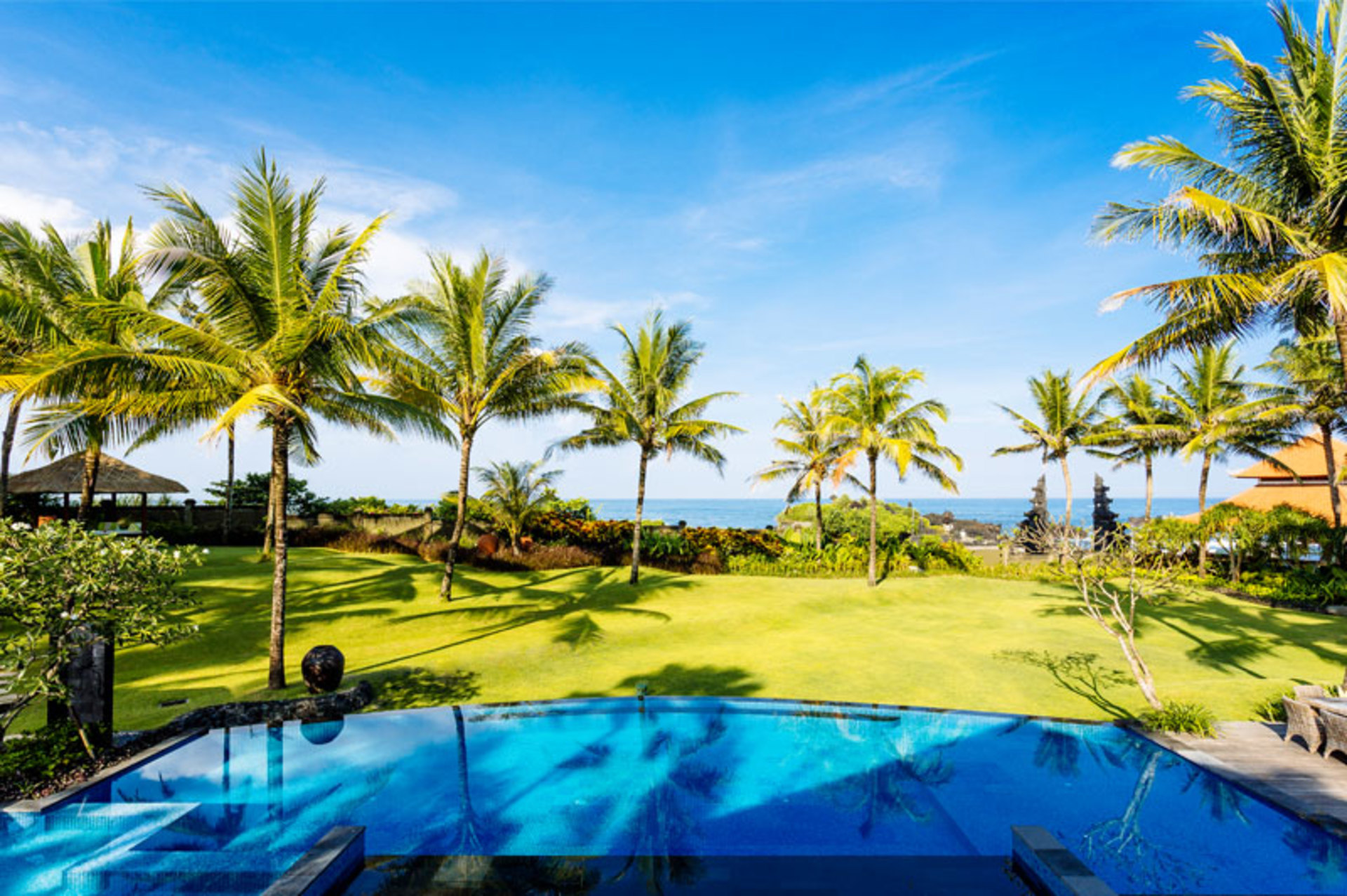 Abgeschiedener 5-Sterne-Luxus am Meer – Bali Villa 1018