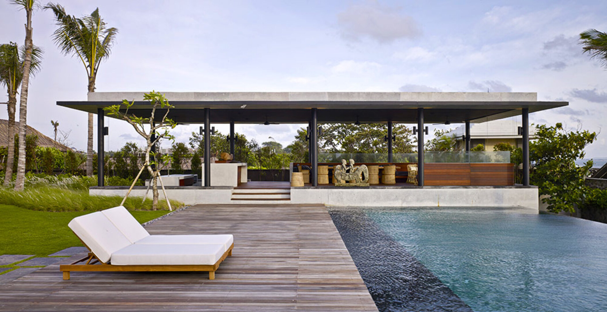 Luxus-Refugium am Meer – Bali Villa 1021