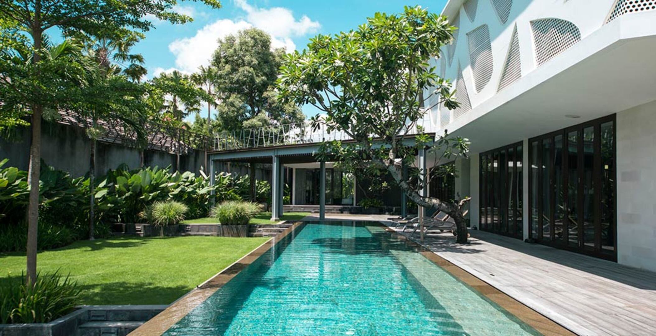 Zufluchtsort aus Grün und Glamour – Bali Villa 1024
