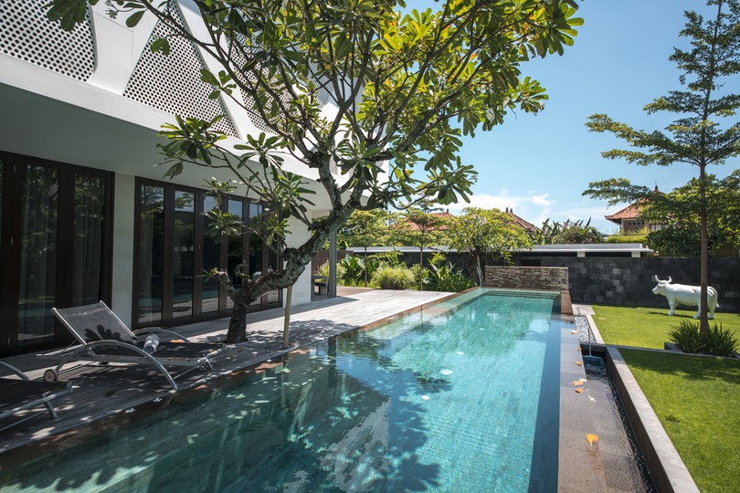 Zufluchtsort aus Grün und Glamour – Bali Villa 1024