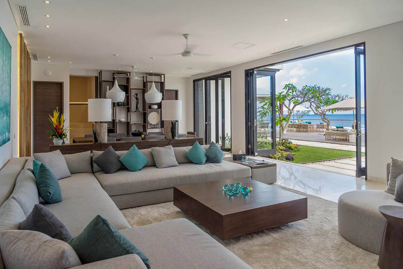 Ultimatives 5-Sterne-Refugium mit Meerblick – Bali Villa 1027