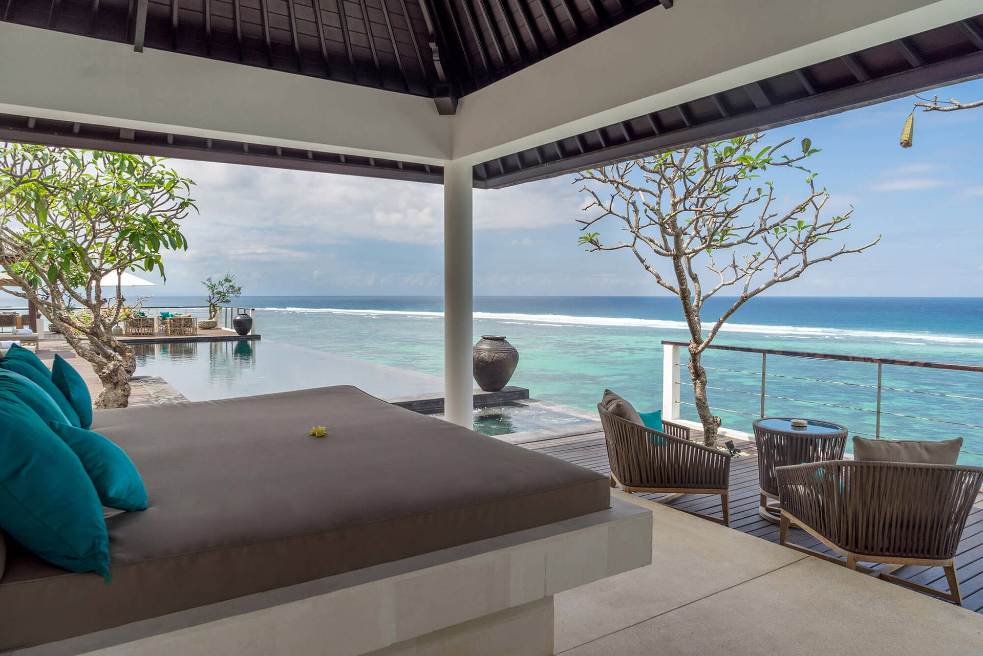 Ultimatives 5-Sterne-Refugium mit Meerblick – Bali Villa 1027