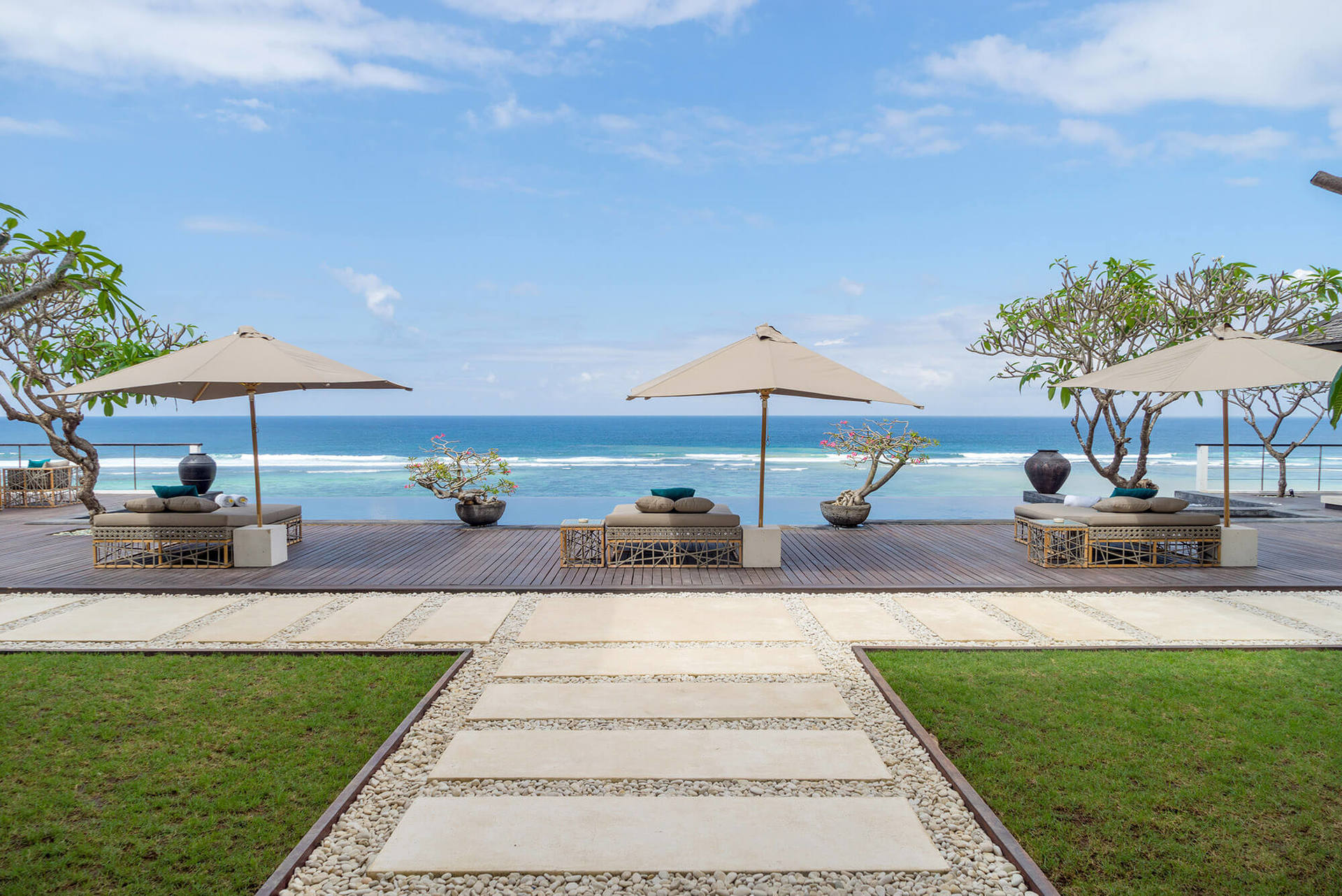 Ultimatives 5-Sterne-Refugium mit Meerblick – Bali Villa 1027