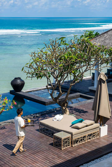 Ultimatives 5-Sterne-Refugium mit Meerblick – Bali Villa 1027