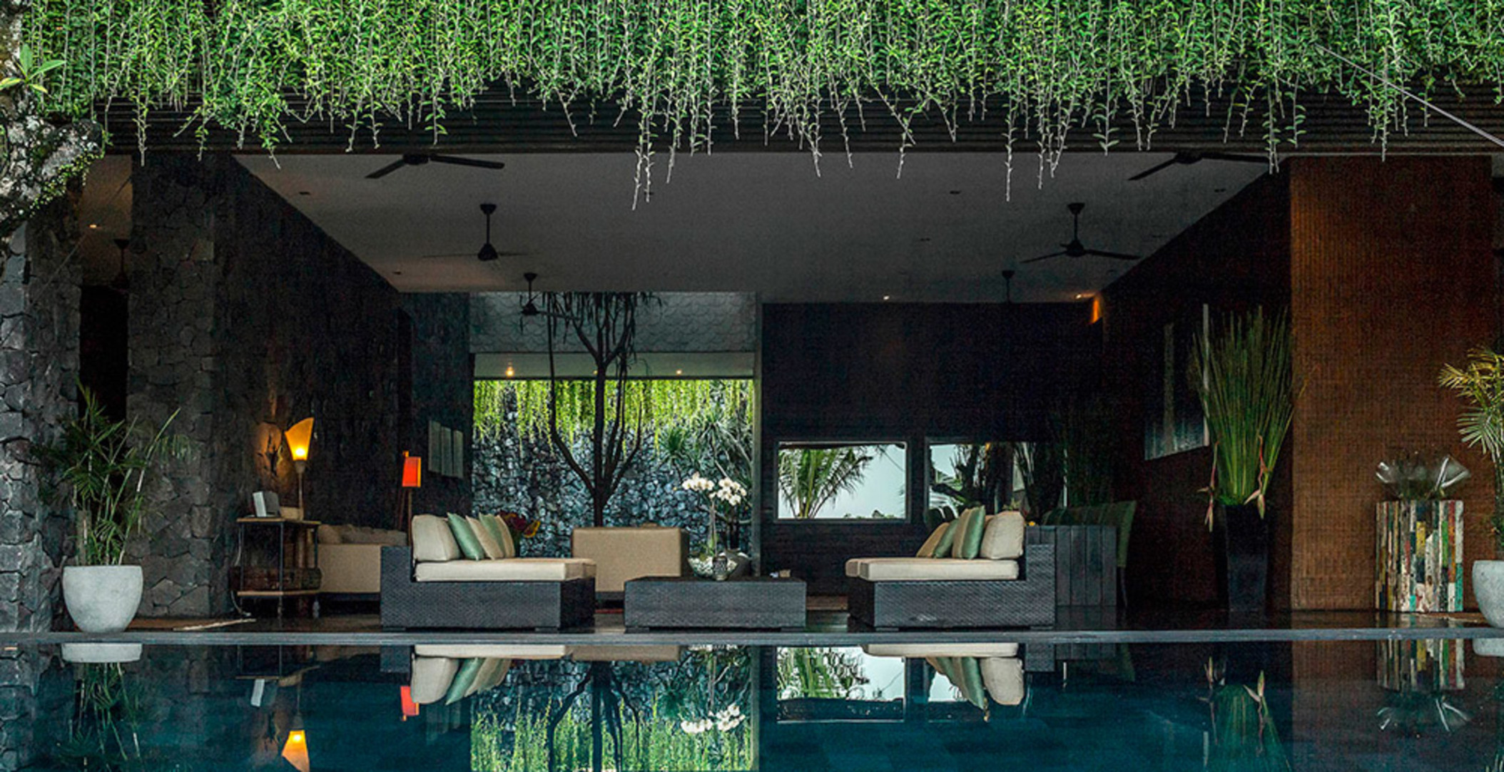 Luxus-Villa-Auszeit mit außergewöhnlichem Personal – 1028