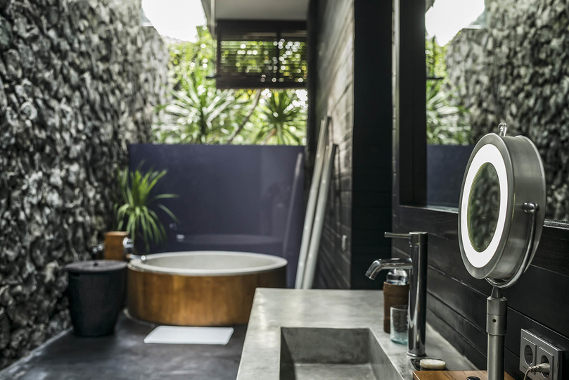 Luxus-Villa-Auszeit mit außergewöhnlichem Personal – 1028