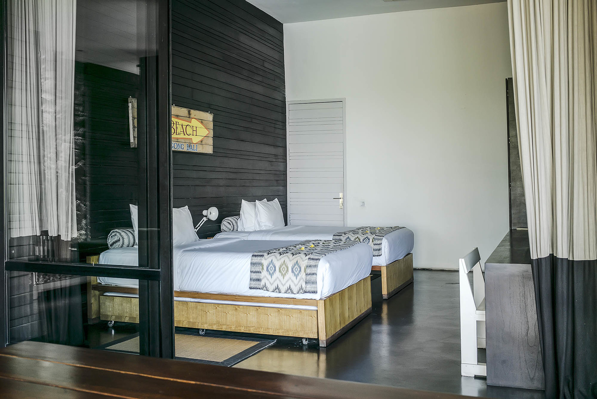 Luxus-Villa-Auszeit mit außergewöhnlichem Personal – 1028