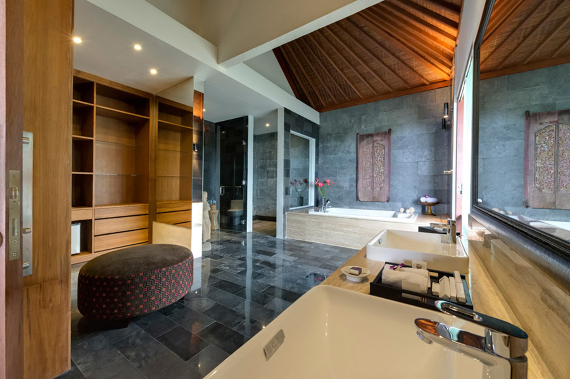 Malerischer Rückzugsort auf einem Hügel mit privatem Pool – Bali Villa 1030
