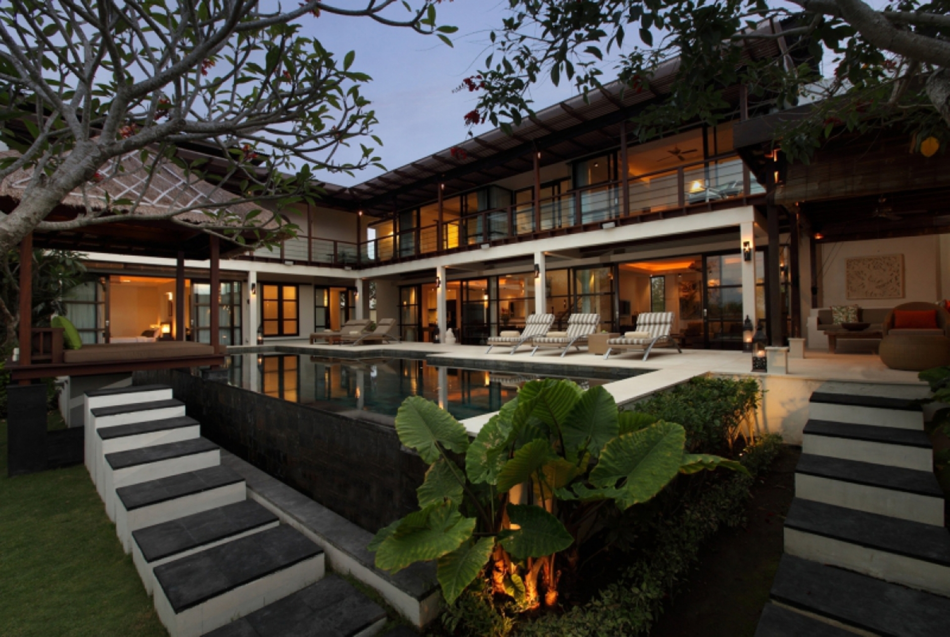 Elegante Villa an der Klippe mit atemberaubender Aussicht – Bali Villa 1031