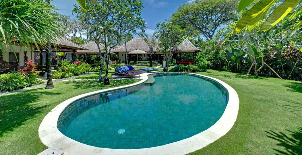 Tropischer Luxus nur wenige Schritte vom Sand entfernt – Bali Villa 1034