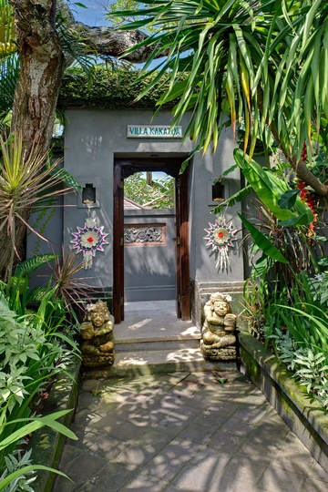 Tropischer Luxus nur wenige Schritte vom Sand entfernt – Bali Villa 1034