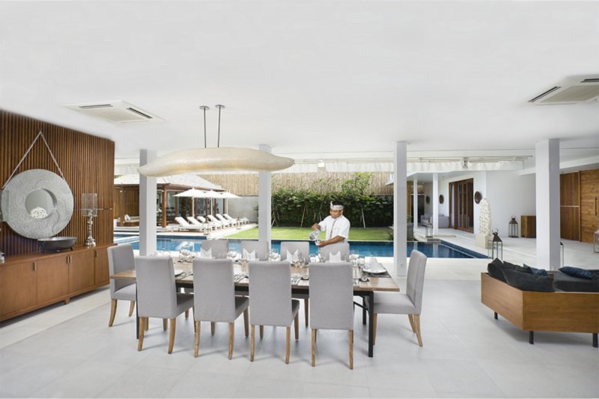 Wo Luxus auf Strand trifft – Bali Villa 1036