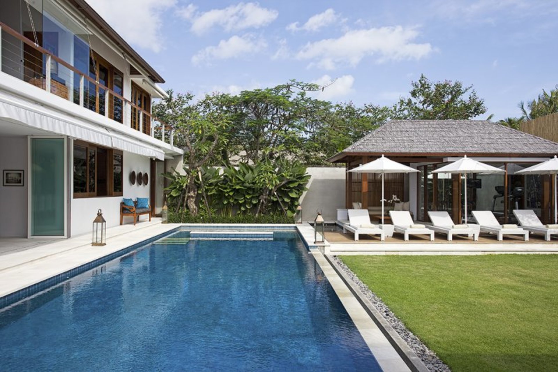 Wo Luxus auf Strand trifft – Bali Villa 1036