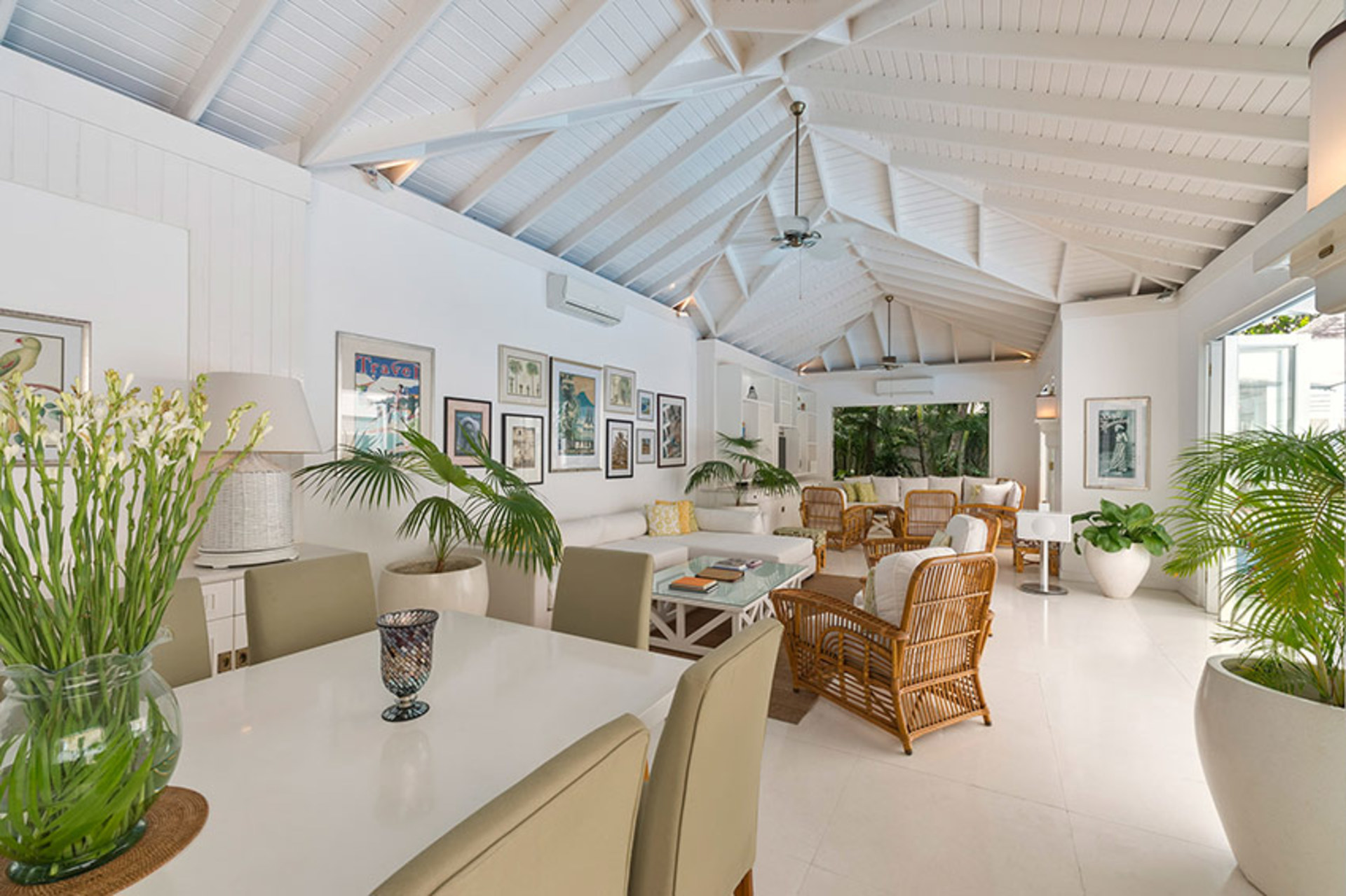 Mieten Sie eine Luxusvilla auf Bali in Strandnähe, Bali Villa 1037