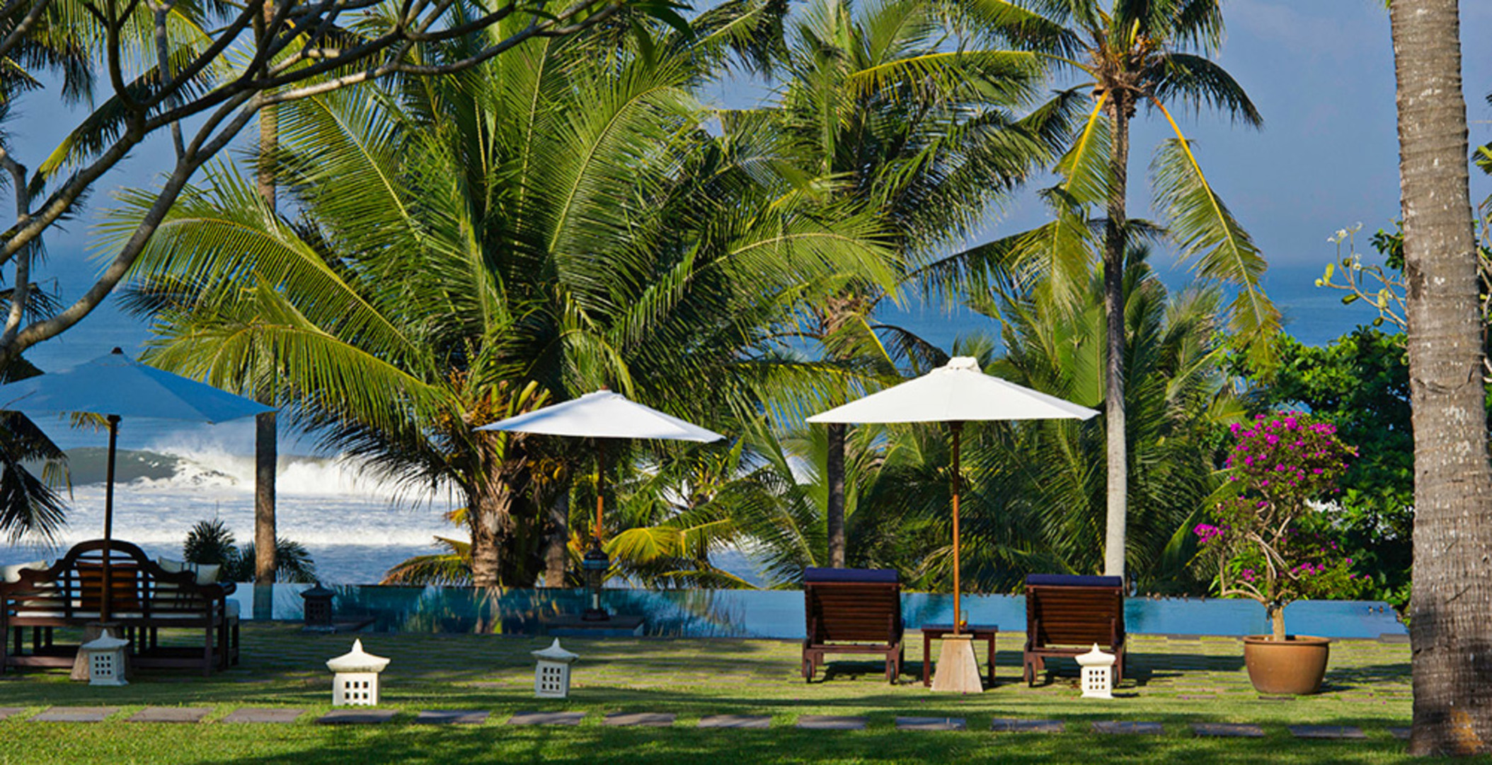 Privater Rückzugsort am Strand mit üppigem Gelände – Bali Villa 1044