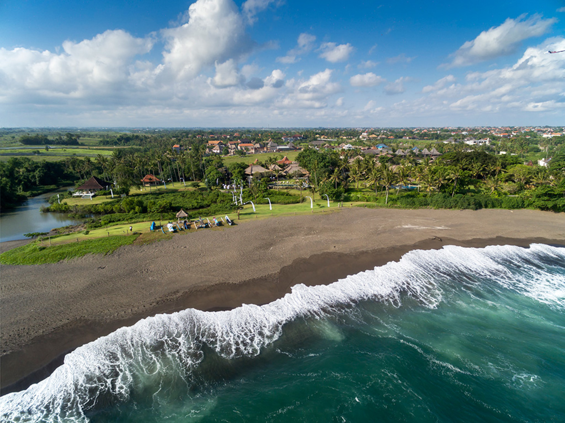 Elegantes Strandrefugium mit Pool – Bali Villa 1046
