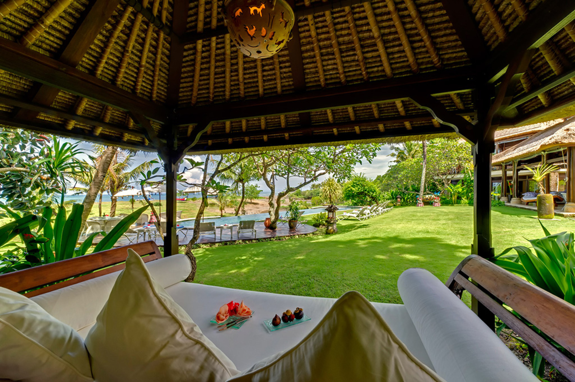Elegantes Strandrefugium mit Pool – Bali Villa 1046