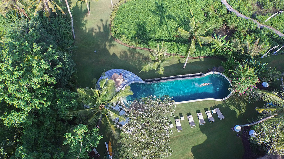 Elegantes Strandrefugium mit Pool – Bali Villa 1046