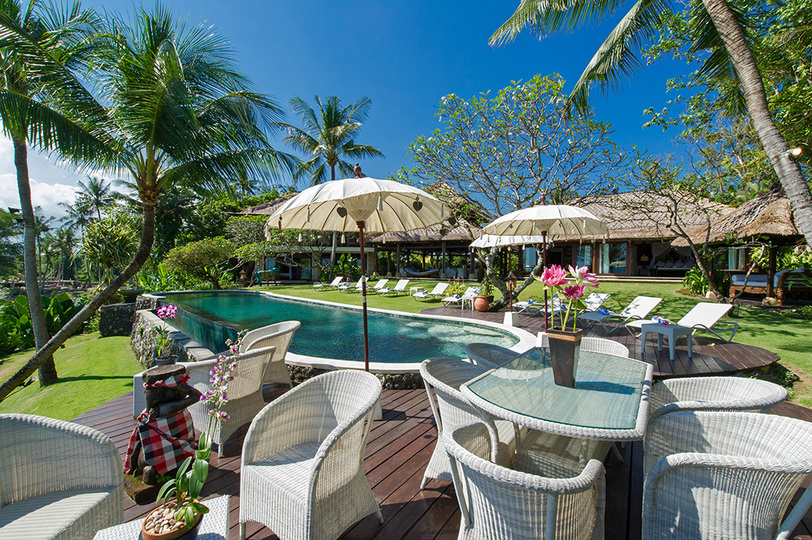 Elegantes Strandrefugium mit Pool – Bali Villa 1046