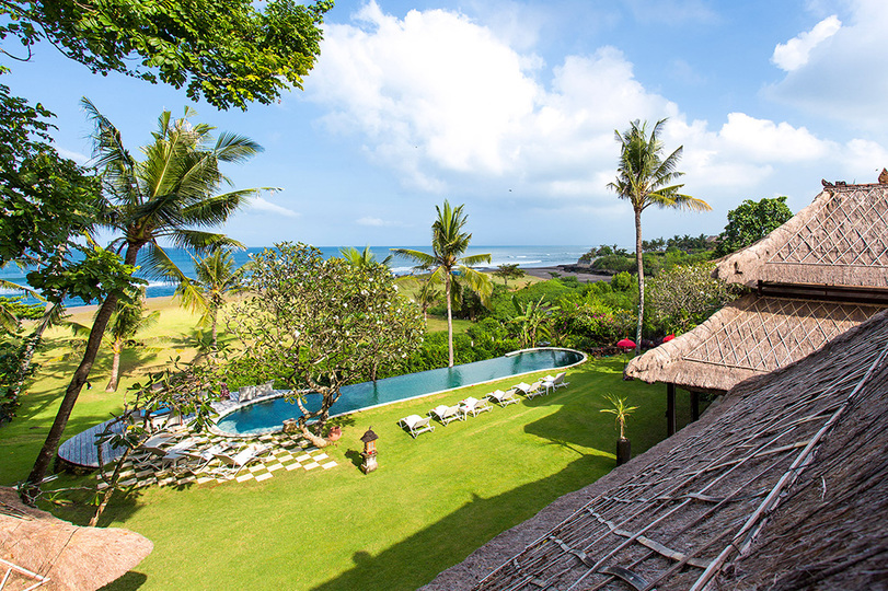 Elegantes Strandrefugium mit Pool – Bali Villa 1046