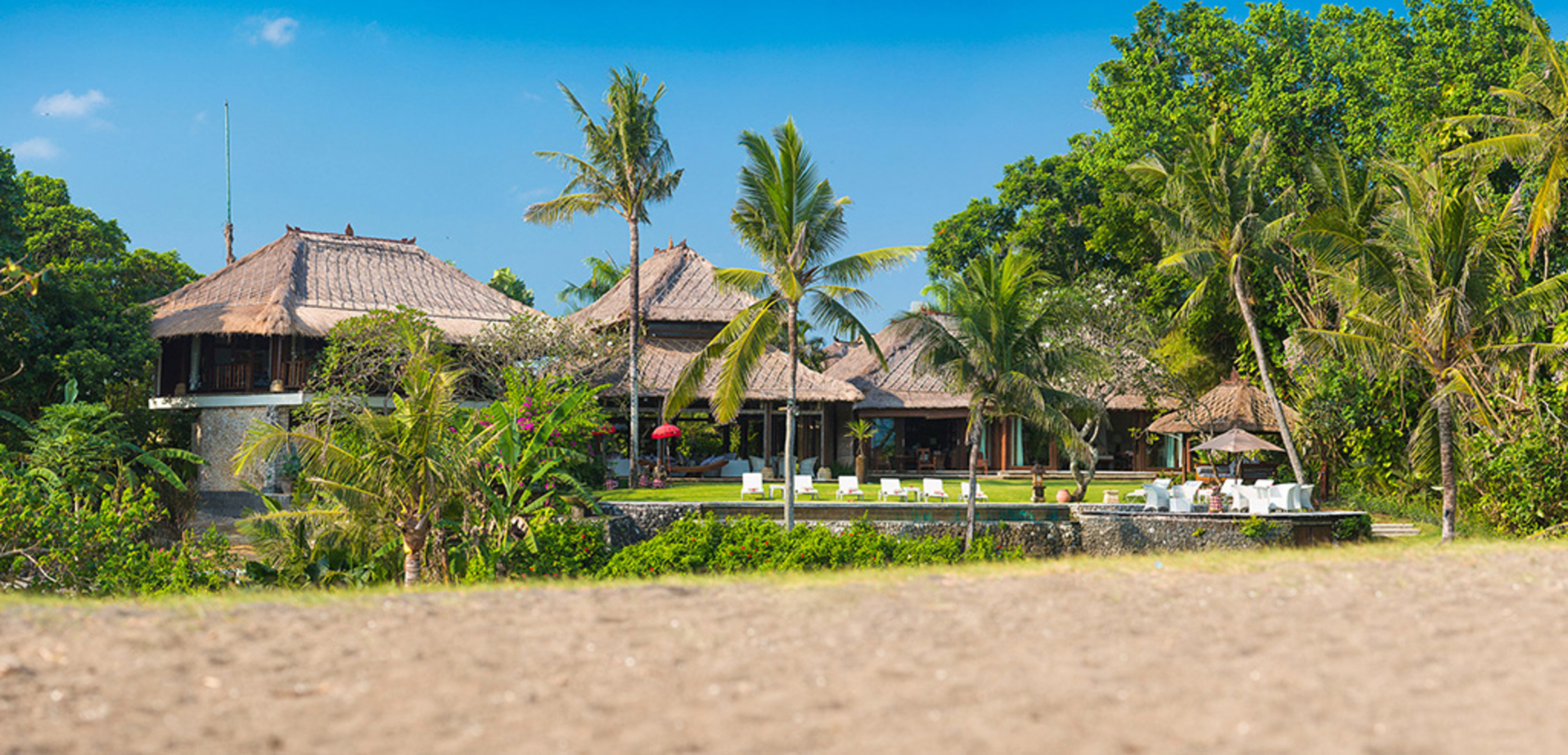 Elegantes Strandrefugium mit Pool – Bali Villa 1046