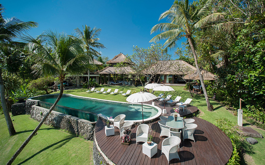 Elegantes Strandrefugium mit Pool – Bali Villa 1046