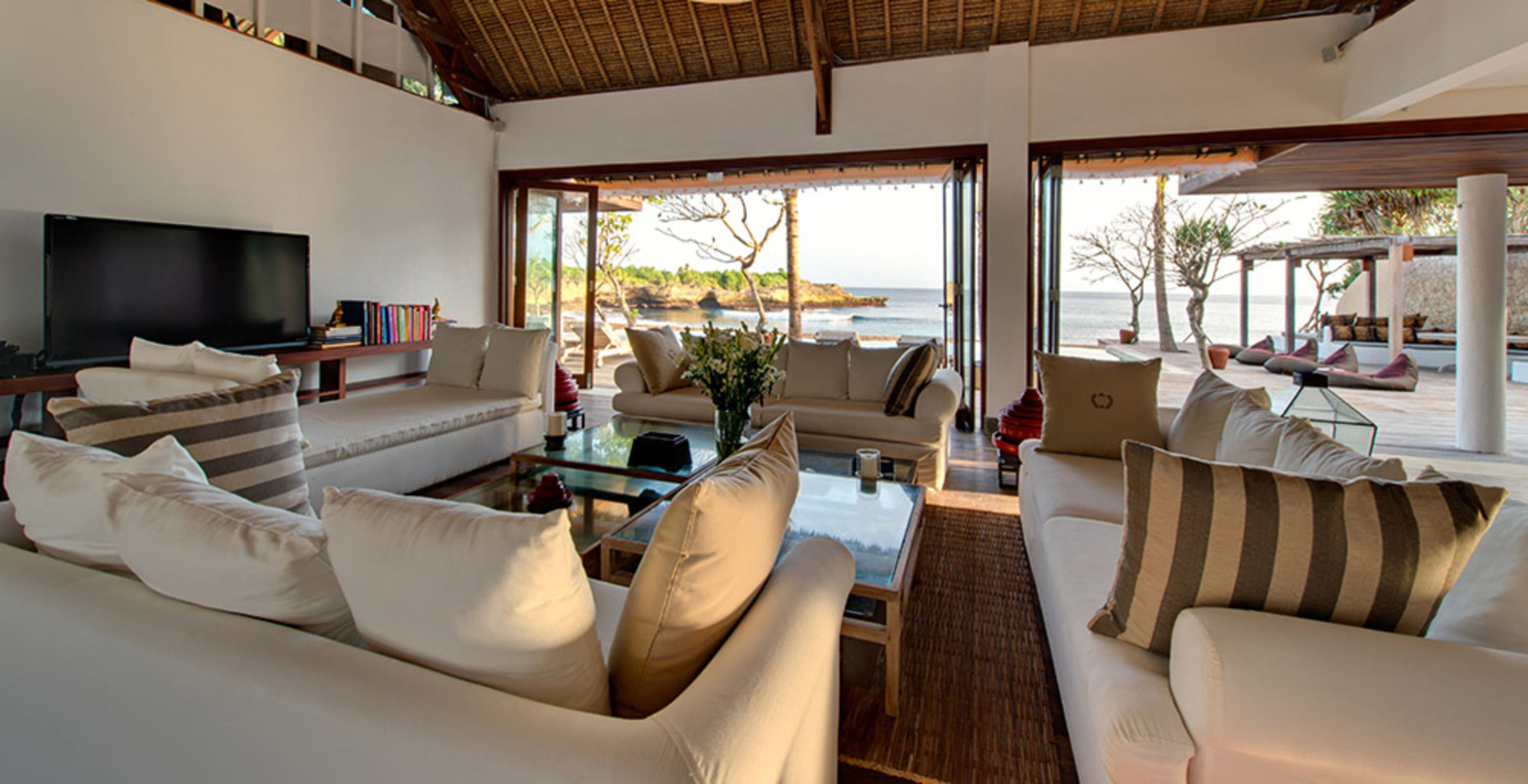 Schicke Strandlage mit Pool & Stil – Bali Villa 1052