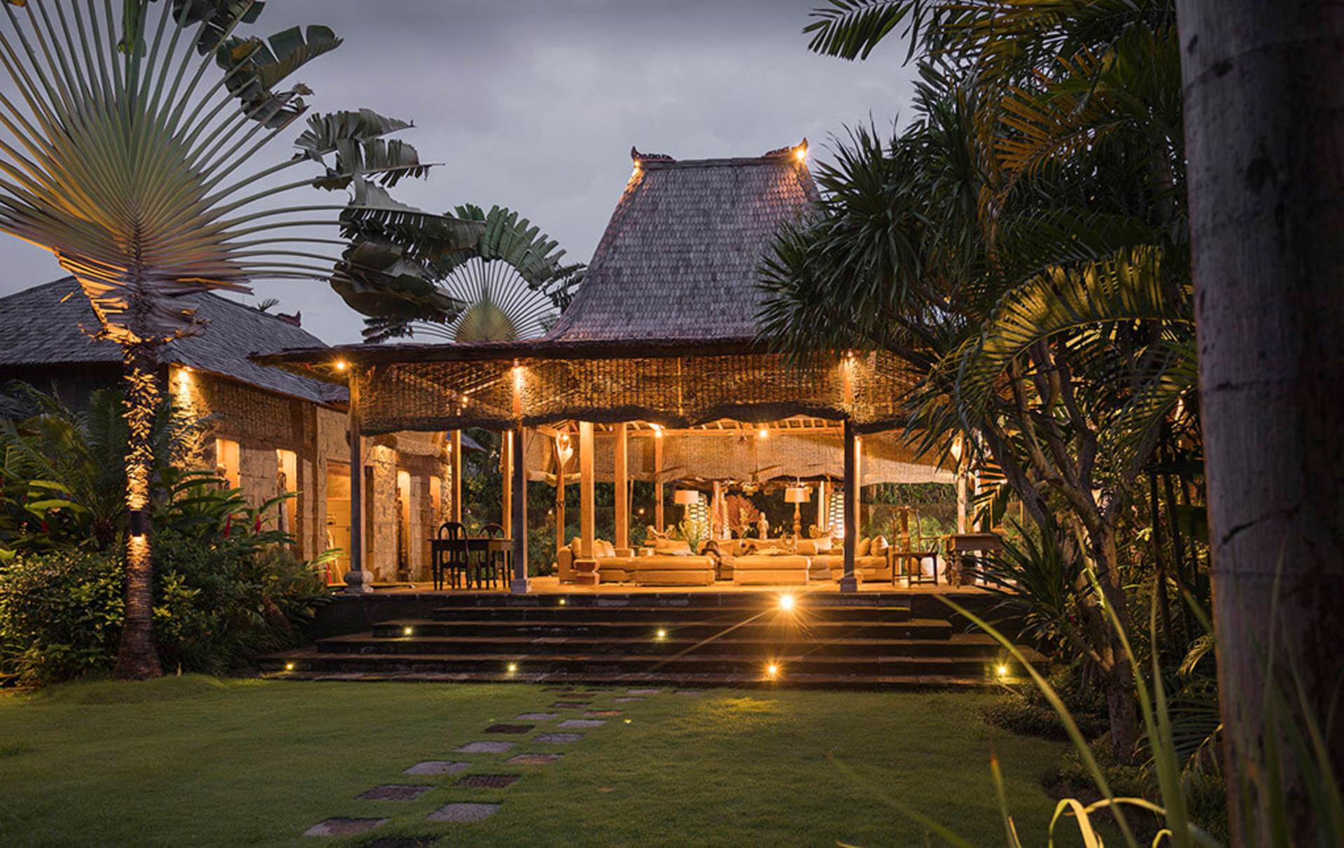 Luxus am Meer mit kulturellem Charme – Bali Villa 1054