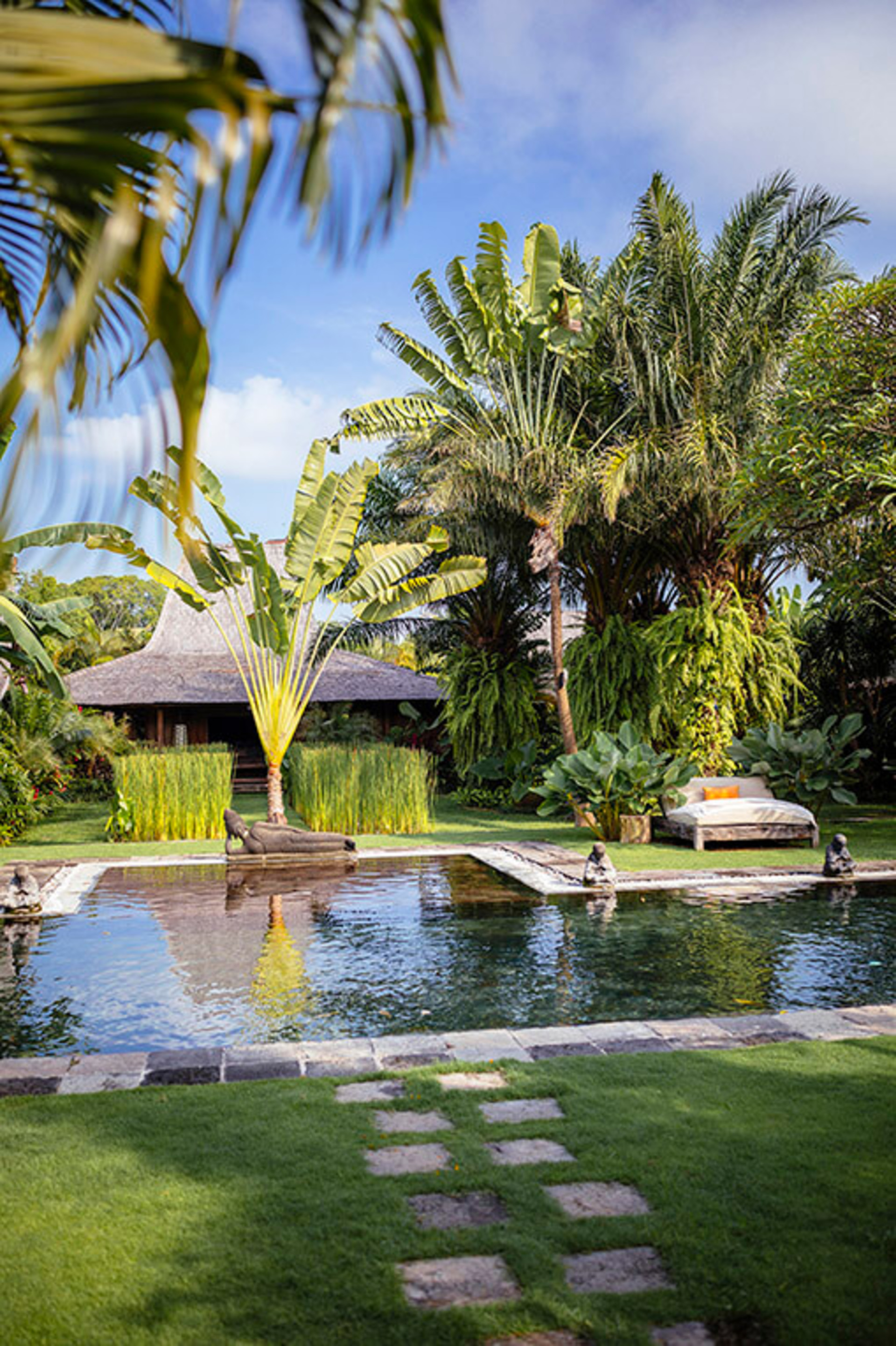 Luxus am Meer mit kulturellem Charme – Bali Villa 1054