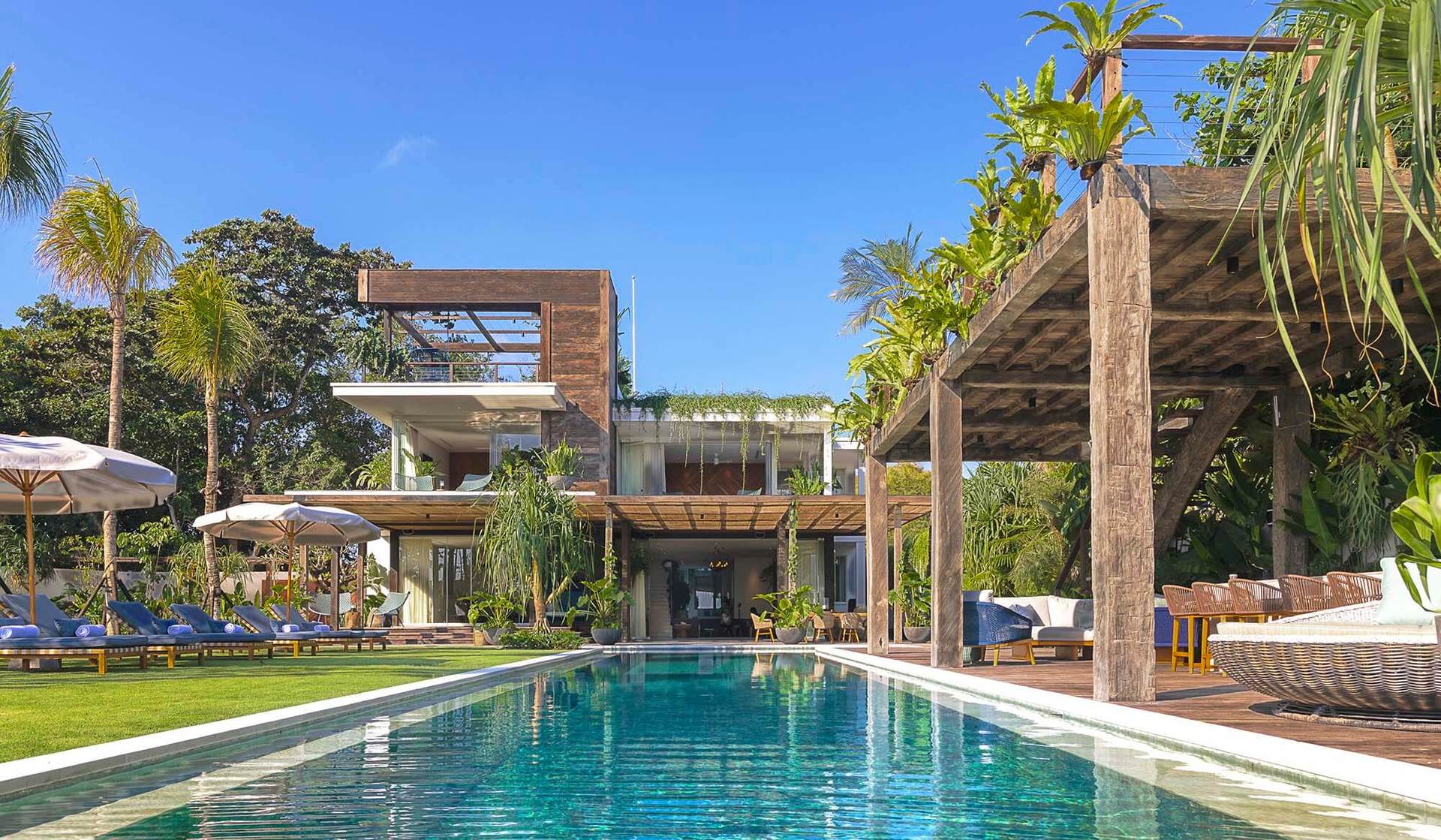 Glamouröses Strandparadies in Seminyak – Bali Villa 1055