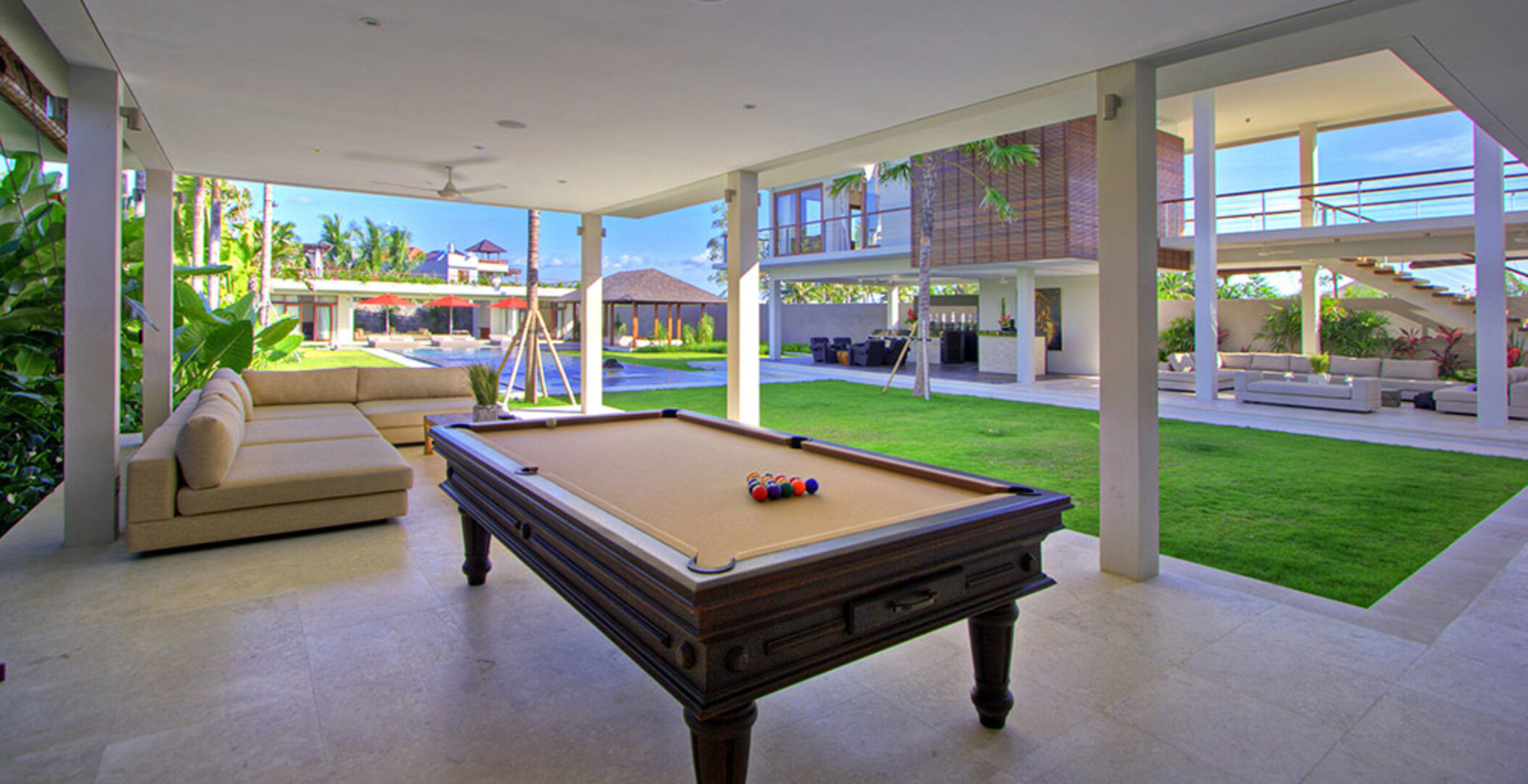 Exklusive Luxusvilla mit Pool & Unterhaltung – Bali Villa 1059