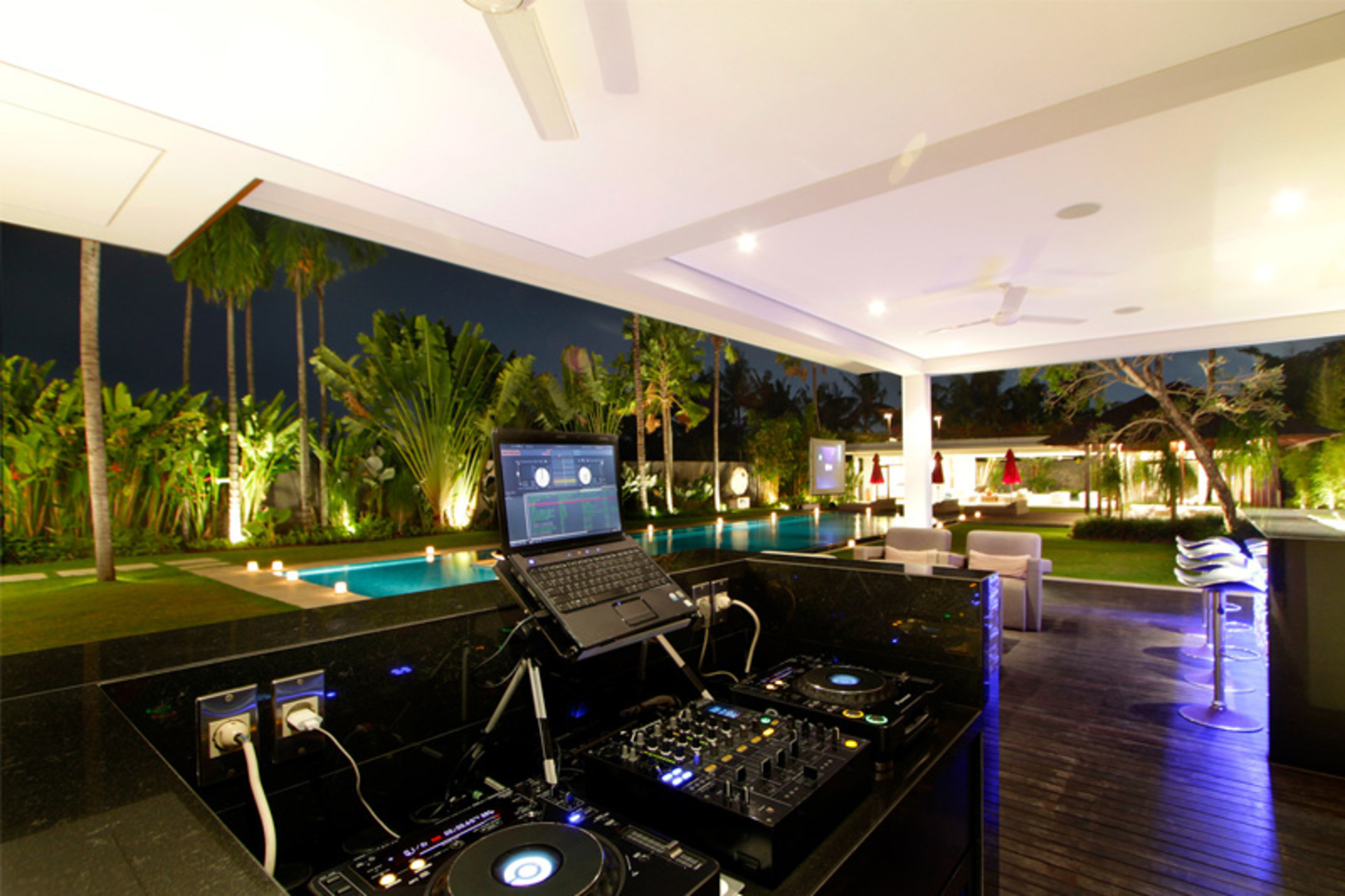Exklusive Luxusvilla mit Pool & Unterhaltung – Bali Villa 1059