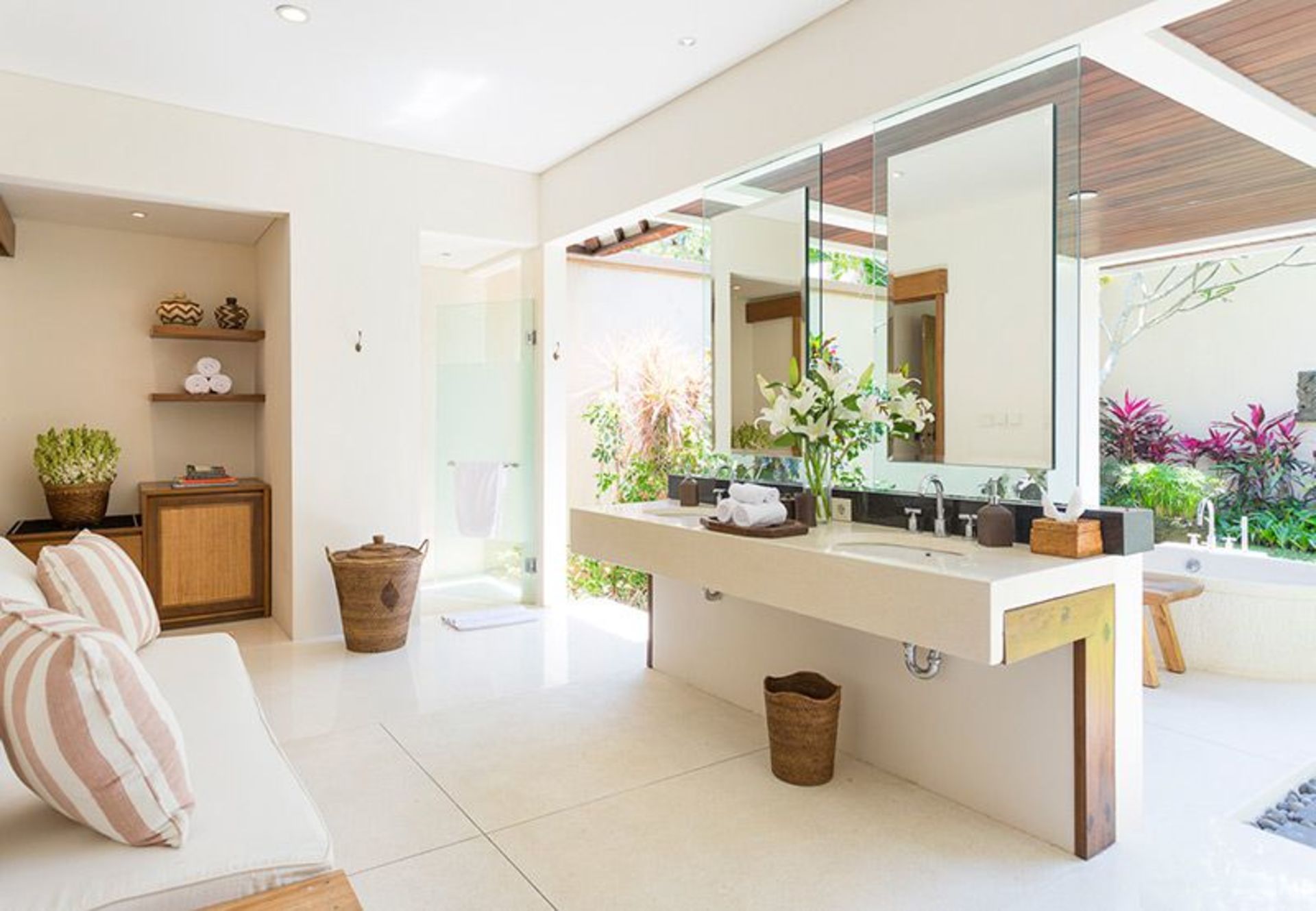 Eleganter tropischer Zufluchtsort – Bali Villa 1063