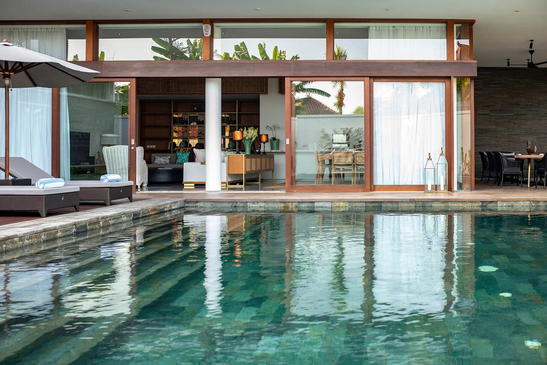 Stilvolle Strandvilla mit Pool und atemberaubender Aussicht – Bali Villa 1068