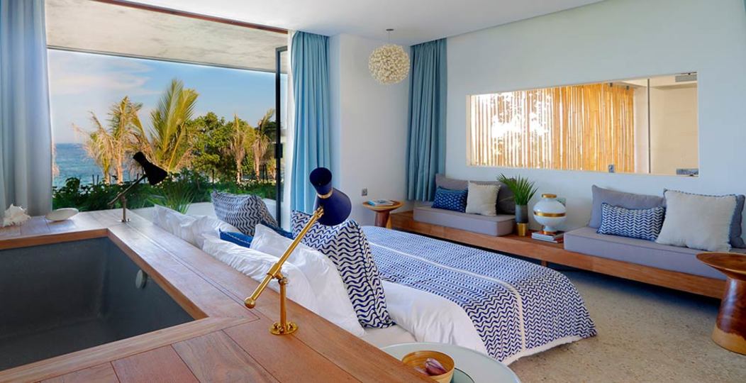 Nur wenige Schritte vom Meer entfernt, in Luxus gehüllt – Bali Villa 1073