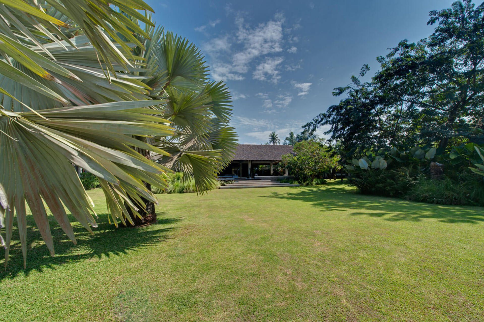 Luxus, der in der Ruhe verwurzelt ist – Bali Villa 1074
