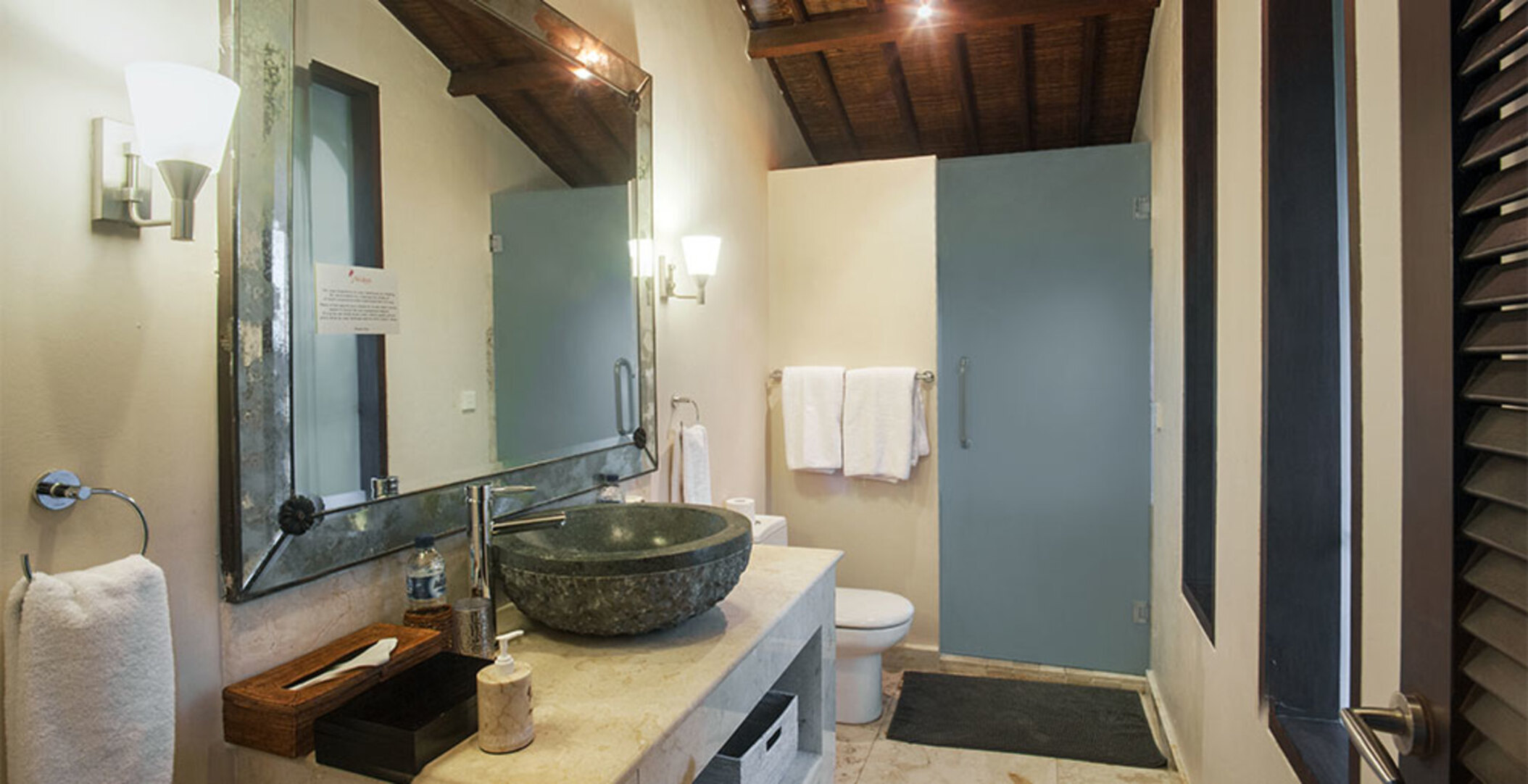 Glückseligkeit und Gelassenheit am Meer, Bali Villa 1077