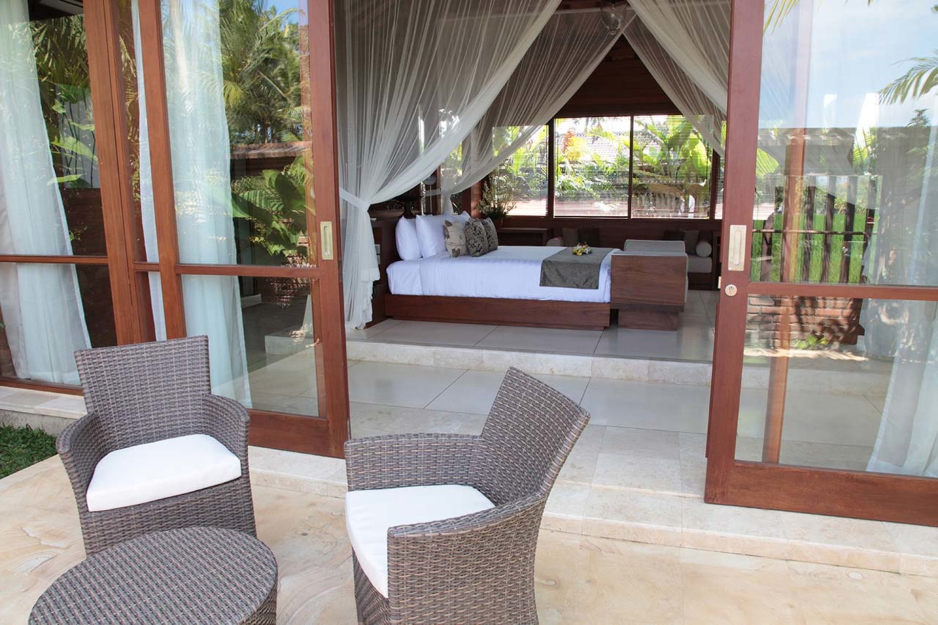 Ein privater Zufluchtsort auf Bali, nur wenige Schritte vom Meer entfernt – 1081