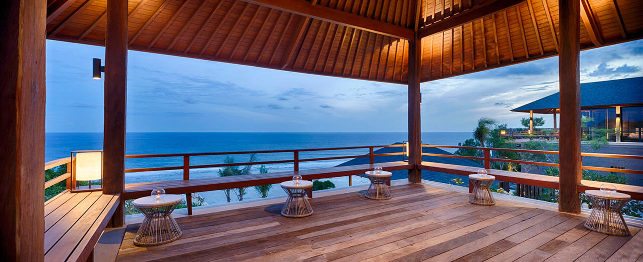 Exklusiver Rückzugsort an der Klippe – Bali Villa 1083