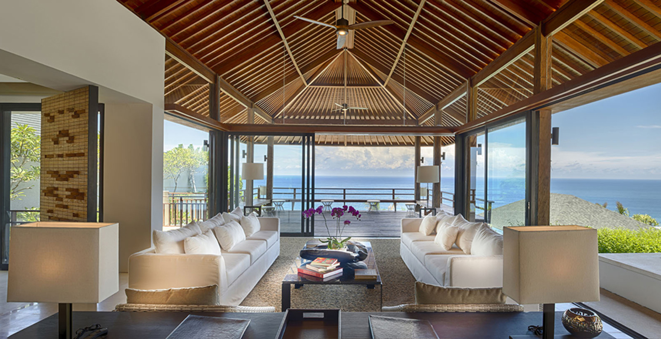 Exklusiver Rückzugsort an der Klippe – Bali Villa 1083