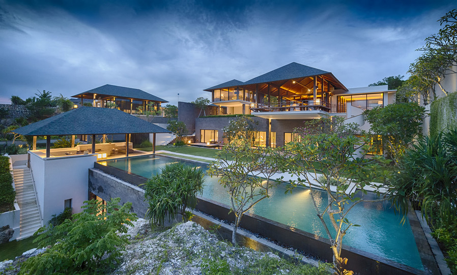 Exklusiver Rückzugsort an der Klippe – Bali Villa 1083