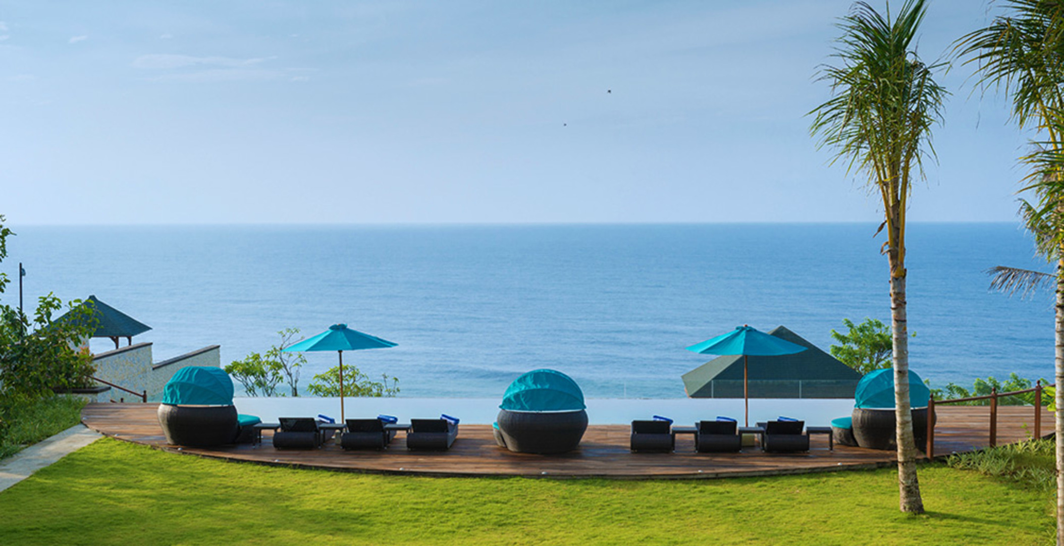 Abgeschiedene Eleganz mit Meerblick – Bali Villa 1090