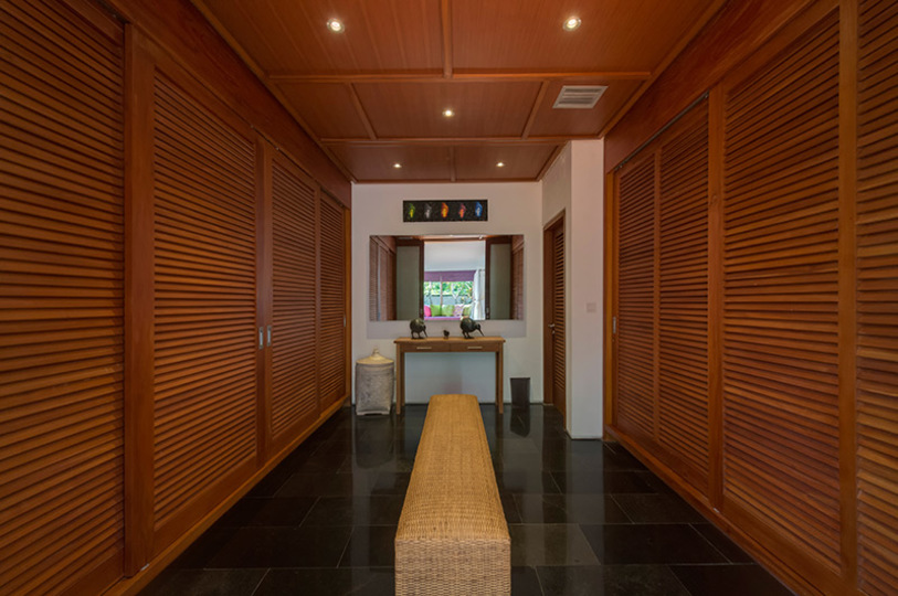 Geräumiger Luxus-Rückzugsort in Strandnähe – Bali Villa 1098