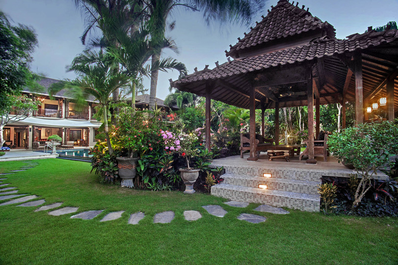 Ruhige Oase mit Meeresbrise – Bali Villa 1110