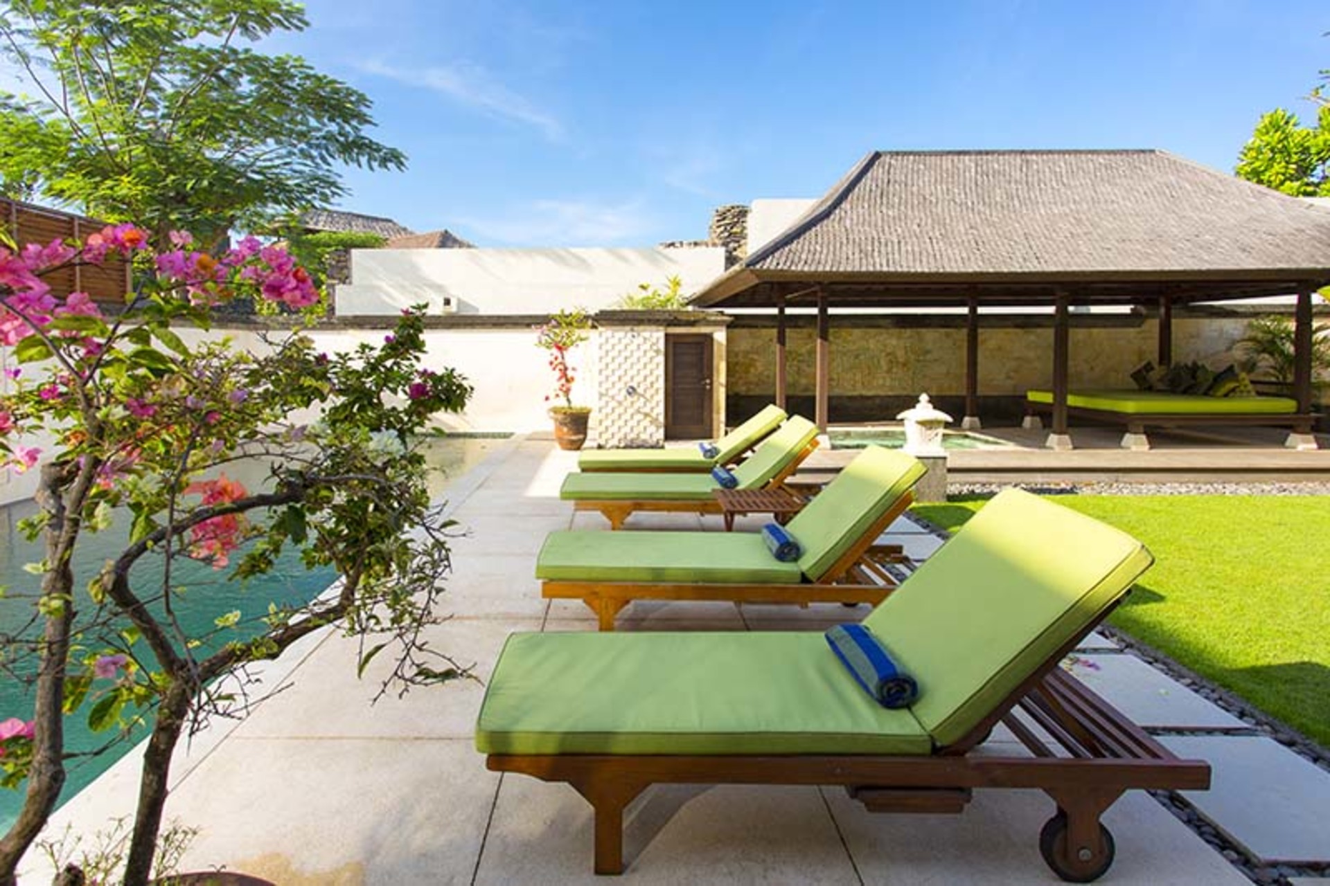 Elegante Küstenvilla mit Whirlpool – Bali Villa 1111