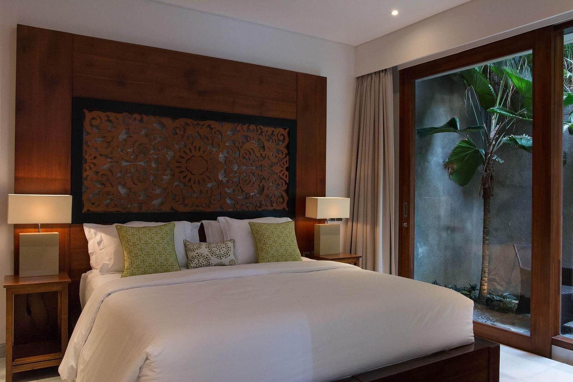 Üppige Gärten mit Meerblick - Bali Villa 1116