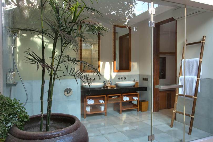 Üppige Gärten mit Meerblick - Bali Villa 1116
