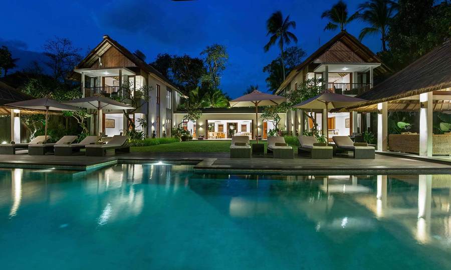 Üppige Gärten mit Meerblick - Bali Villa 1116